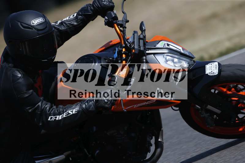 Archiv-2023/28 05.06.2023 Moto Club Anneau du Rhin/blanc-novice/7